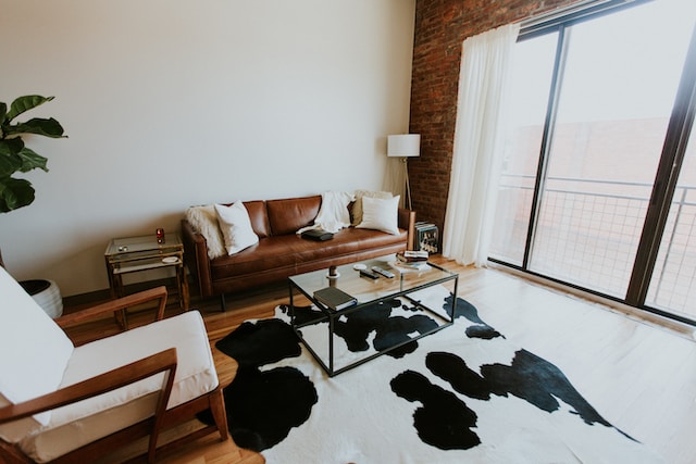 Personalizing Your Space: Creative Decorating Ideas for Iron Guard Lodging Units